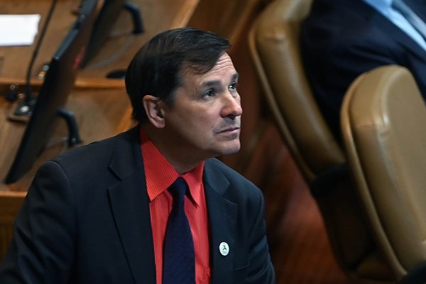 Diputado lleva a Contraloría al fiscal nacional económico