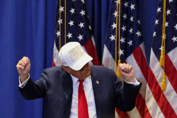 Donald Trump gana en Iowa con una aplastante ventaja sobre Ron DeSantis