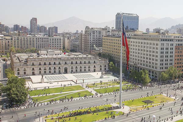 El dólar lleva a la deuda pública a superar en septiembre la proyección de Hacienda para todo 2023