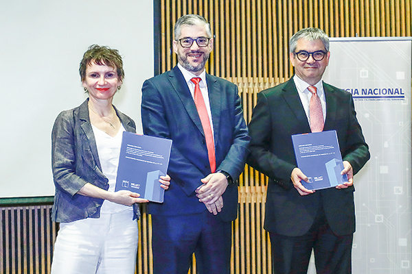 Gobierno lanza plan para prevenir y combatir el lavado de activos y el financiamiento del terrorismo