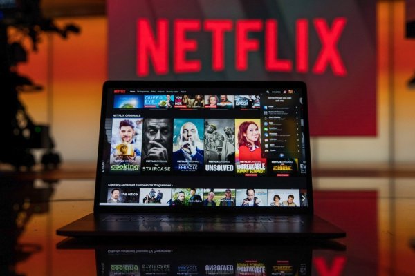 Resultados de Netflix superan las estimaciones y acciones se disparan