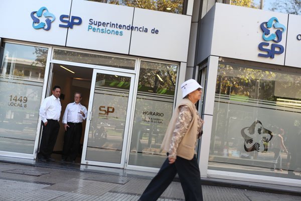 Superintendencia de Pensiones informa reajuste de la PGU a $ 214 mil a partir de febrero