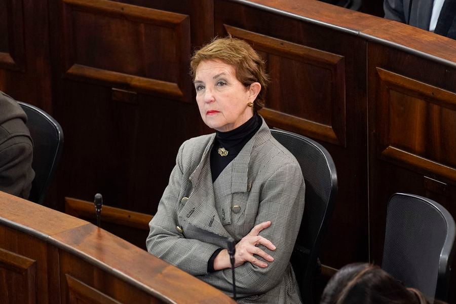 Gloria Hutt responde a Vallejo por reforma previsional