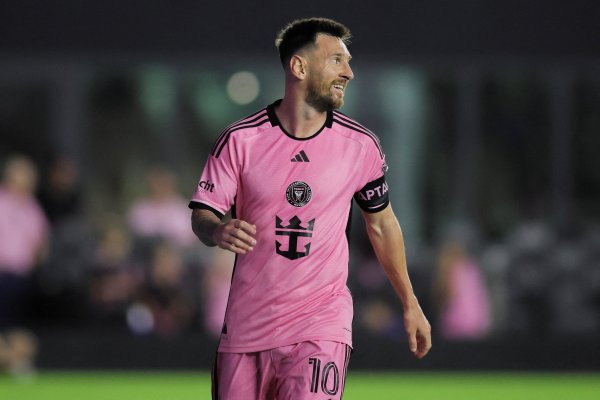 Milei elogia a Messi y expresa su deseo de conocer al astro argentino: “Es el mejor jugador de fútbol de todos los tiempos, por escándalo”