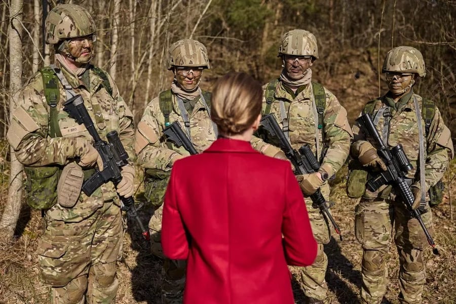 Dinamarca reclutará mujeres para el servicio militar