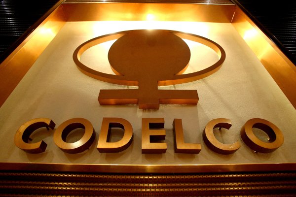 Codelco informa muerte de trabajadora en accidente de camión de extracción en Radomiro Tomic