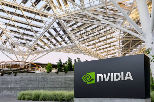 Tres autores demandan a Nvidia por uso no autorizado de obras protegidas por parte de la IA