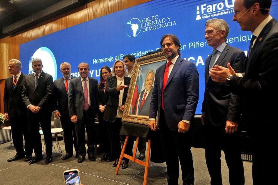 Con expresidentes, la familia y Matthei: Grupo Libertad y Democracia realiza homenaje a Piñera con amplia convocatoria