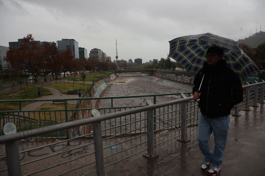 Sistema frontal: 58 mil clientes se encuentran sin suministro eléctrico a lo largo del país