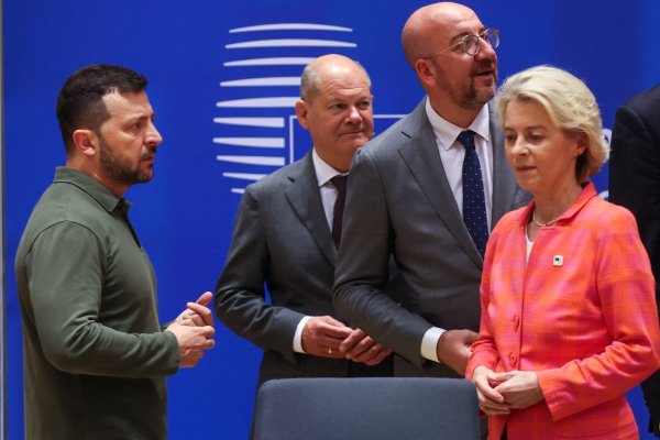 Líderes de la UE eligen a Ursula von der Leyen para un segundo mandato como presidenta de la Comisión Europea