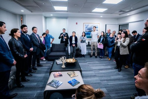 Regresan a Chile los primeros 20 funcionarios diplomáticos expulsados por Venezuela