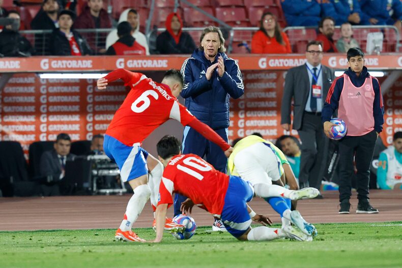 Ricardo Gareca no ha logrado levantar a La Roja.