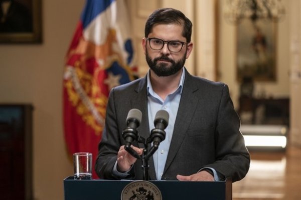 Boric anunciará hoy el fin al CAE