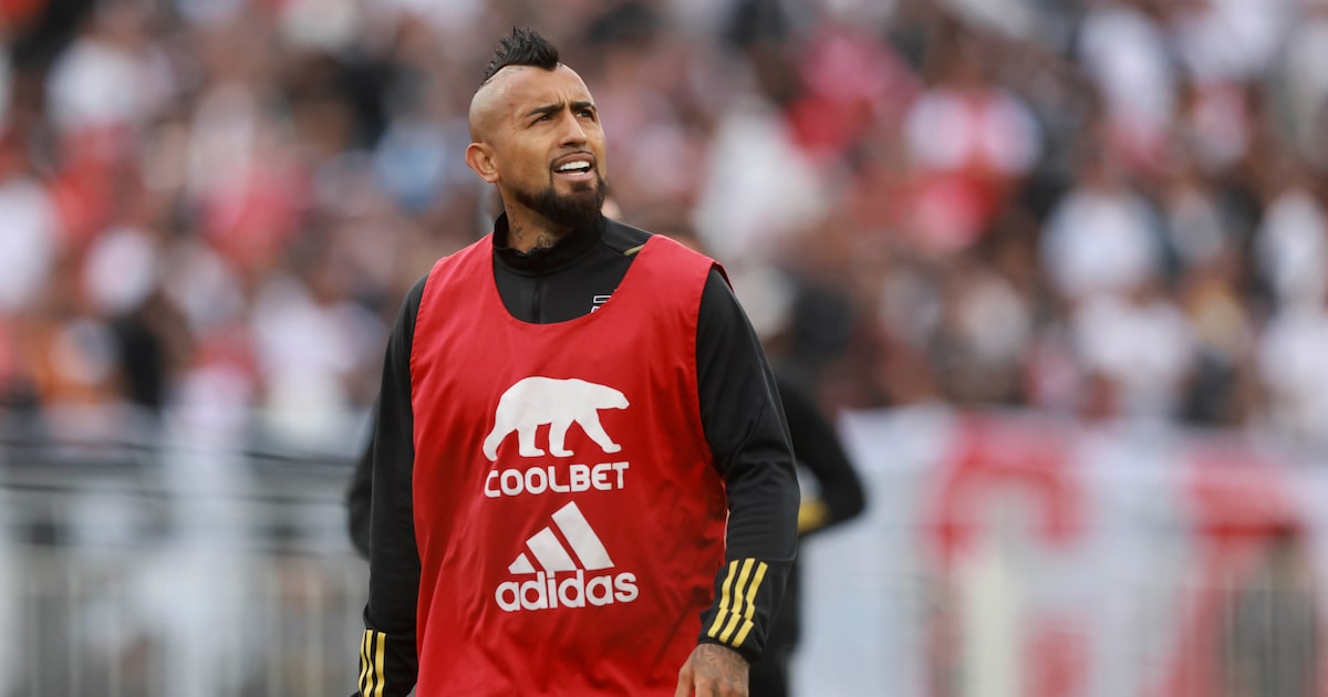 Arturo Vidal es trasladado a comisaría en Vitacura