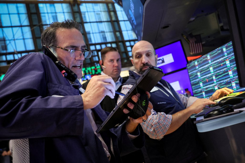 Acciones y bonos suben en EEUU por nombramiento de un cercano a Wall Street como futuro secretario del Tesoro