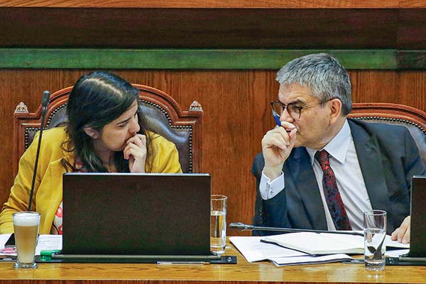 El difícil escenario que enfrenta Marcel: el gasto público ha caído en un cuarto trimestre en apenas dos veces en los últimos 20 años