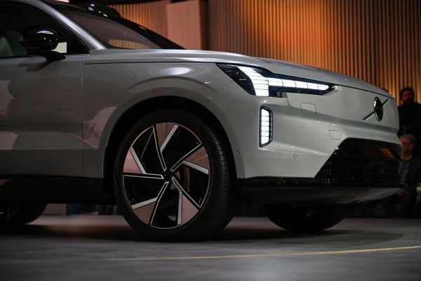 La guerra de precios de los vehículos eléctricos en China se intensificará el próximo año a medida que BYD presiona a sus proveedores