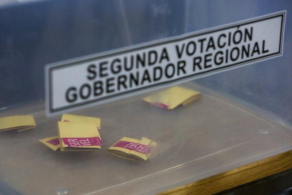 Segunda vuelta de gobernadores: Batalla de los Orrego en la Metropolitana roba miradas en elecciones en 11 regiones