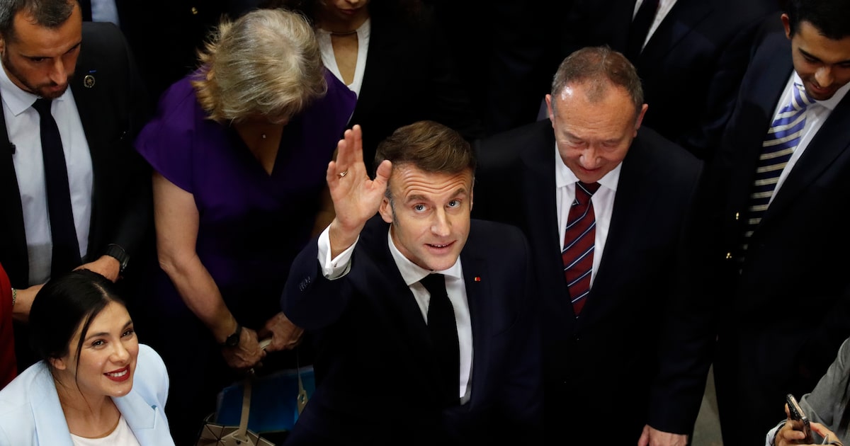 Patricio Hales y la visita de Macron a Chile