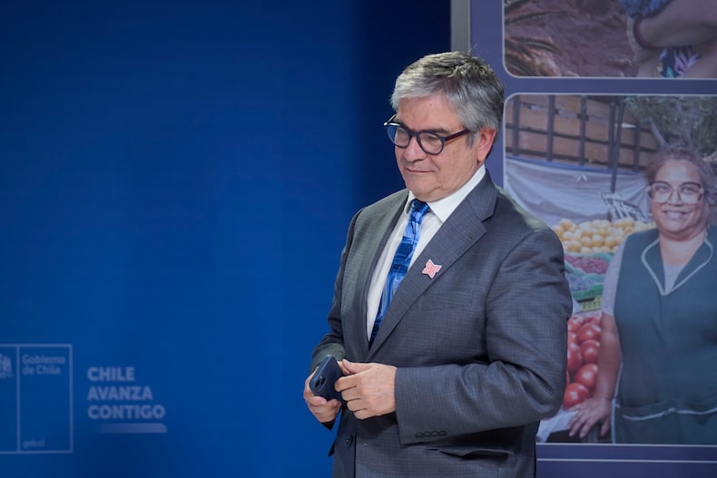 VOCERIA MINISTRO DE HACIENDA MARIO MARCEL