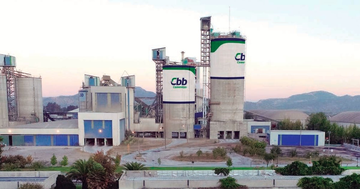 En medio de OPA lanzada por Yura, los accionistas mayoritarios de Cementos Bio Bio suben su participación