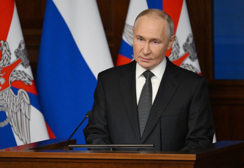 Lo que dijo Putin en la reunión televisada con sus altos mandos militares