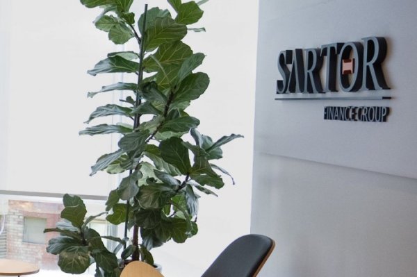 Sartor denunció a la CMF ante la Contraloría por oficio que pone en riesgo licencia de administración de fondos