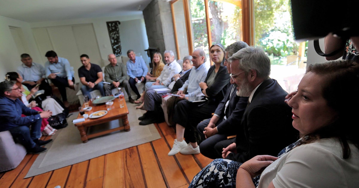 Se busca candidato presidencial de centroizquierda