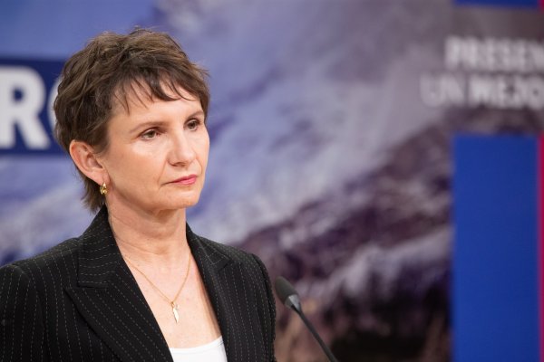 Tohá no descarta la idea de unir ministerios, pero advierte que “fusionar Interior con Segpres no es buena idea”