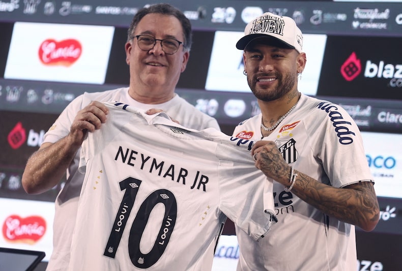 La emocionante presentación de Neymar en Santos