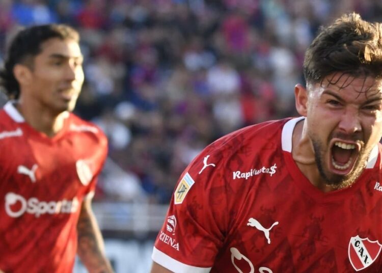 Felipe Loyola es figura en la victoria de Independiente