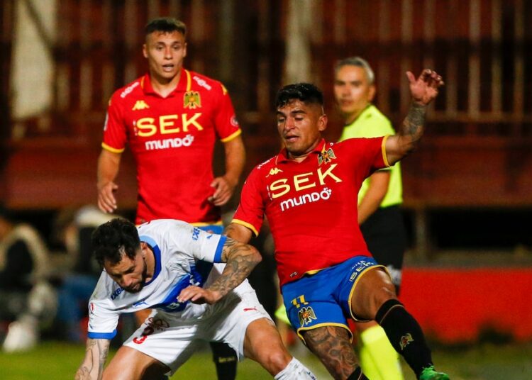 Unión Española recibirá a la UC en el Estadio Nacional