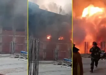 Bomberos captaron el momento en el que estructura colapsa en incendio en Barrios Altos [VIDEO]