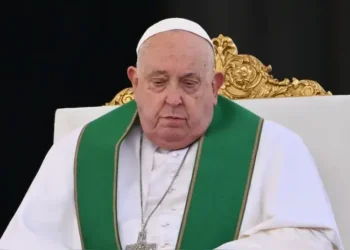 El papa Francisco “descansó bien toda la noche”, informa el Vaticano