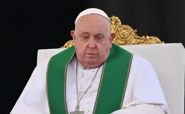 El papa Francisco “descansó bien toda la noche”, informa el Vaticano