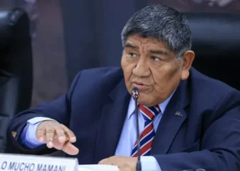 Fiscalía presentó denuncia constitucional contra el exministro Rómulo Mucho