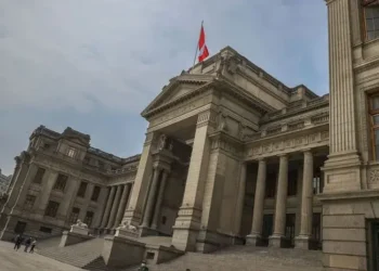 PJ evalúa hoy pedido de impedimento de salida del país contra exministro Julio Demartini por caso ‘Qali Warma’