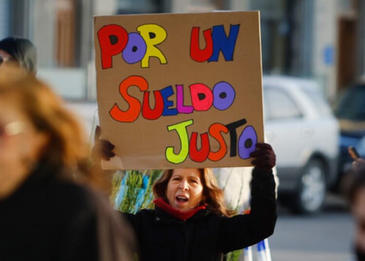 SLEP da ultimátum a profesores en paro de Magallanes