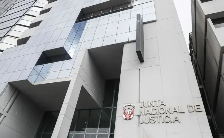 Colectivos exigen a la JNJ sanción a José Fernández Jerí, jefe de la Autoridad Nacional de Control