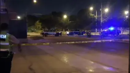 Comas: Uno muerto y tres heridos dejaron algunos sujetos contra una combi