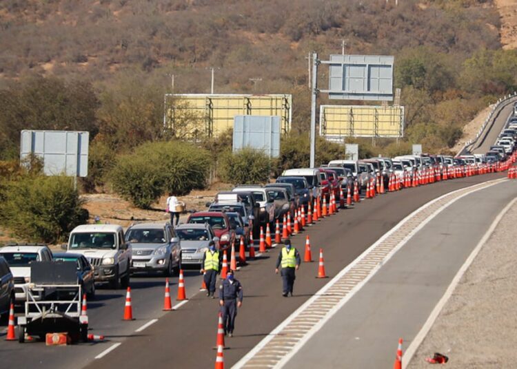 MOP detalla medidas especiales en carreteras ante masivo regreso a Santiago tras fin de semana largo