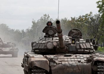 Rusia y Ucrania se acusan mutuamente de romper la tregua de Pascua mientras Trump apuesta a un acuerdo “esta semana”