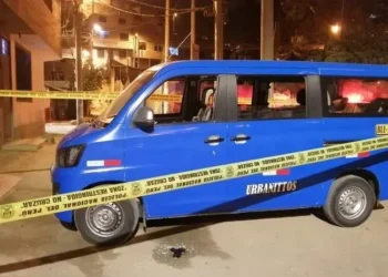 SJL: chofer de colectivo fue baleado en plena ruta