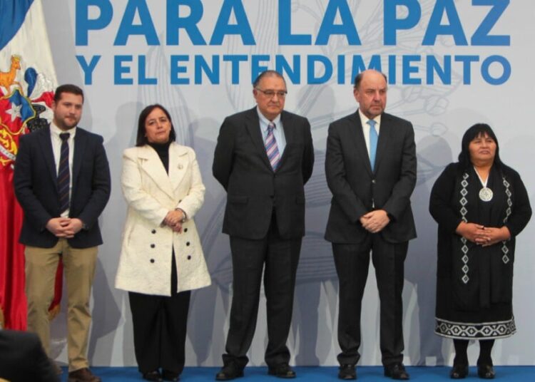 La Moneda responde a críticas de “octubrismo” en el informe de la Comisión para la Paz: “Es injusto con el trabajo que se hizo”