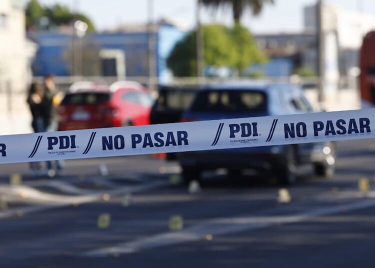 En prisión preventiva queda venezolano que participó en violenta encerrona a turista argentino en Estación Central