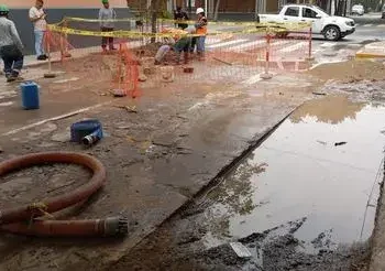 Barranco: reportan aniego en el cruce de los jirones Martinto y Tacna [VIDEO]