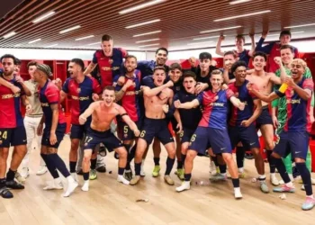 Con Lamine Yamal a la cabeza: la eufórica celebración de Barcelona tras ganar a Real Madrid