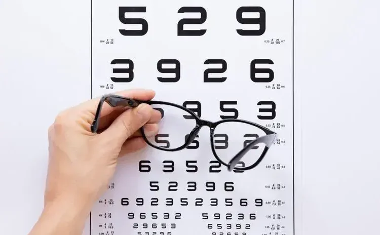 Conoce las diferencias entre miopía, presbicia y astigmatismo