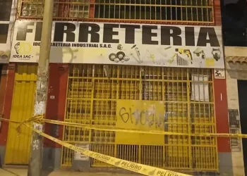 Detienen a presuntos integrantes de ‘Los Injertos de Comas’ que habían dejado un explosivo en frontis de ferretería