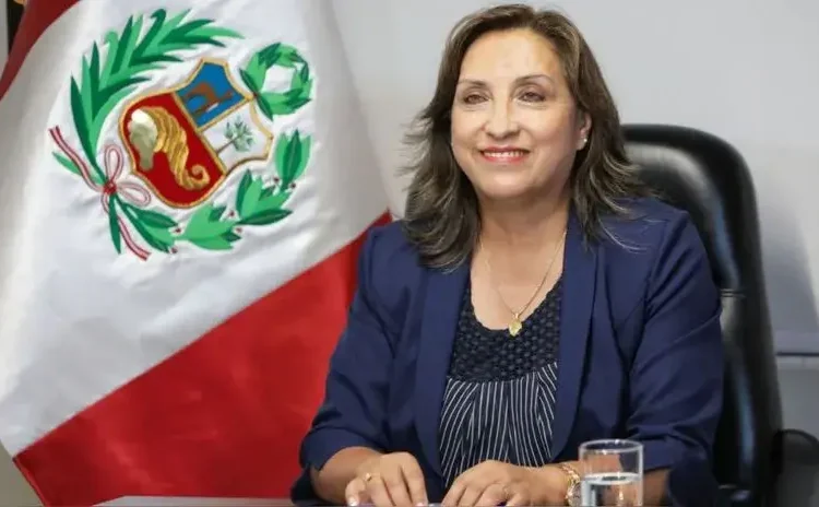 Dina Boluarte: MEF plantea aumentar a más de 35 mil soles mensuales sueldo de presidenta a pedido de la PCM